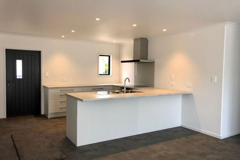 Photo of property in 10b Cove Road, Waipu, 0510