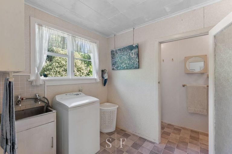 Photo of property in 53 Seddon Street, Waikanae, 5036