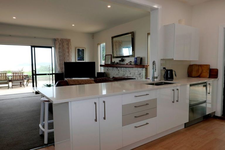 Photo of property in 52 The Esplanade, Raumati South, Paraparaumu, 5032