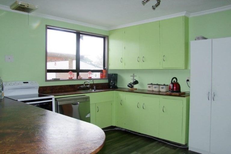 Photo of property in 76 Ajax Street, Milton, 9220