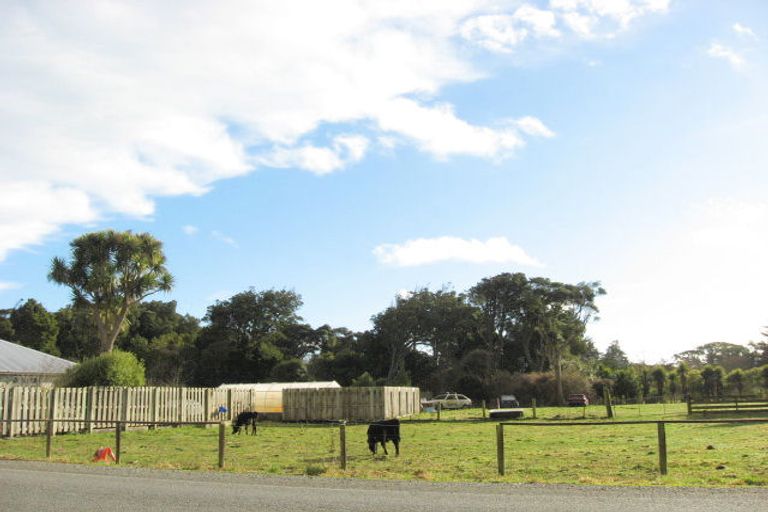 Photo of property in 72 Dunns Road, Otatara, Invercargill, 9879