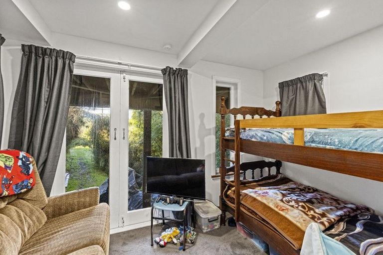 Photo of property in 40 Tikao Bay Road, Wainui, Akaroa, 7582