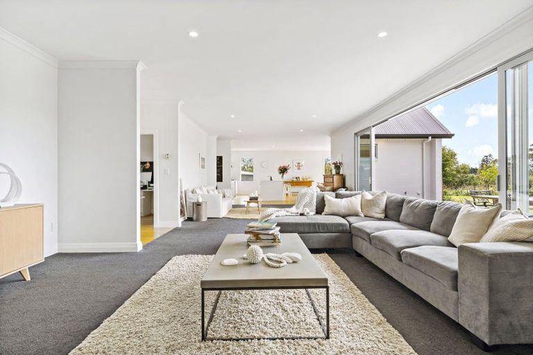 Photo of property in 245 Muriwai Valley Road, Muriwai, Waimauku, 0881