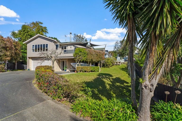 Photo of property in 4c Hurdlow Place, Manly, Whangaparaoa, 0930