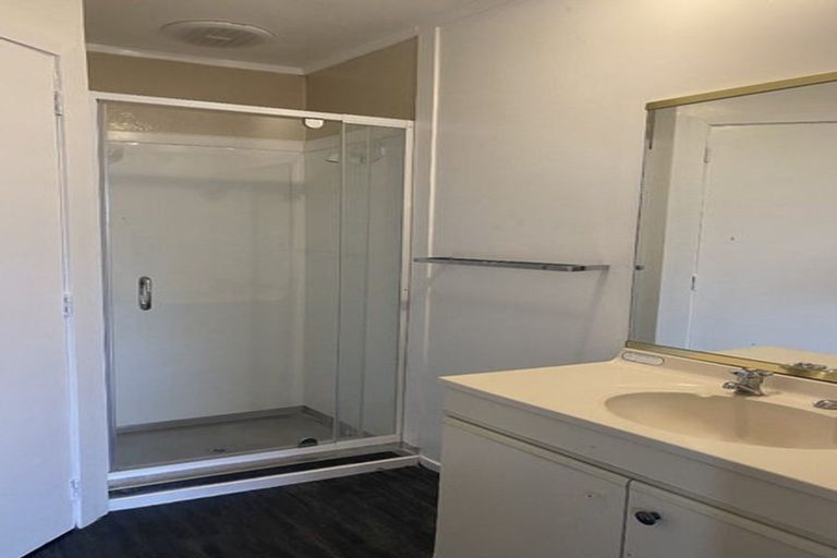 Photo of property in 24 Claudelands Road, Hamilton East, Hamilton, 3216