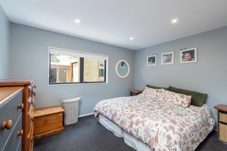 Photo of property in 14a Downes Street, Titahi Bay, Porirua, 5022