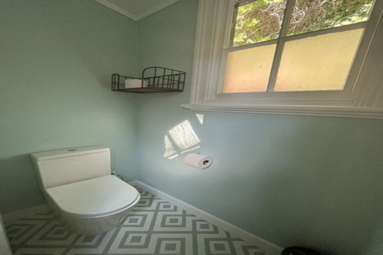 Photo of property in 8 Paradise Road, Napier South, Napier, 4110