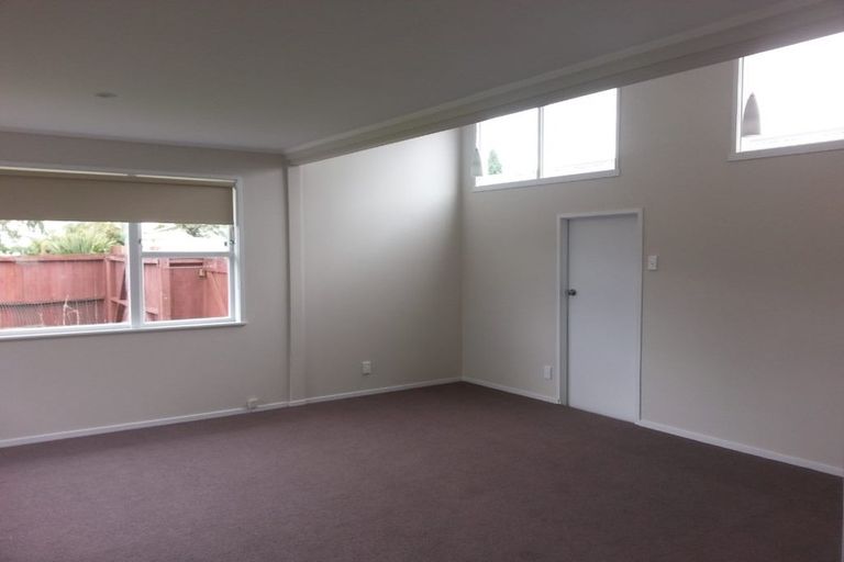 Photo of property in 8 President Avenue, Papakura, 2110