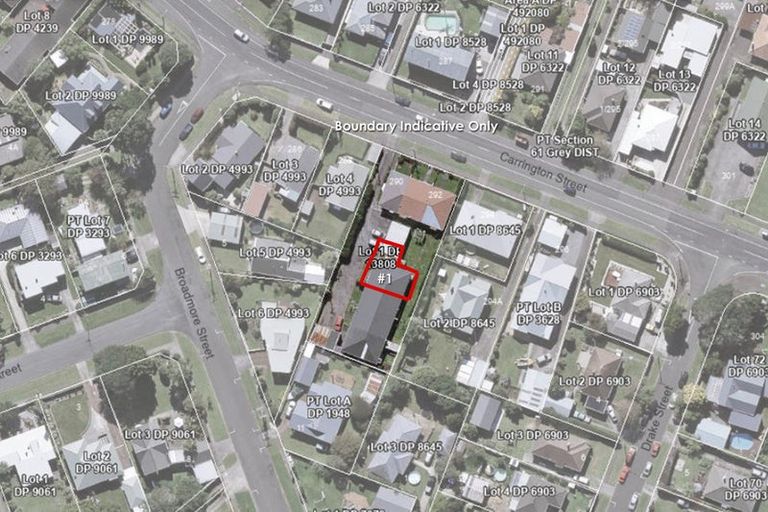 Photo of property in 2/290 Carrington Street, Vogeltown, New Plymouth, 4310