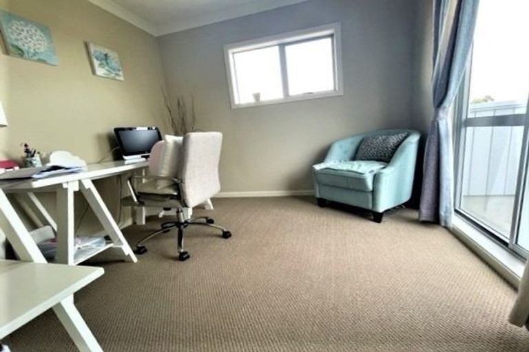 Photo of property in 61a Francis Street, Hauraki, Auckland, 0622