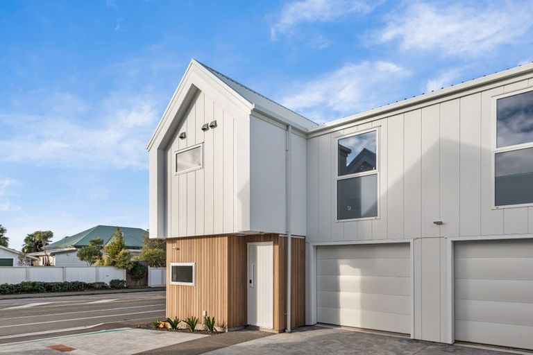 Photo of property in 1/186 Edgeware Road, Edgeware, Christchurch, 8013