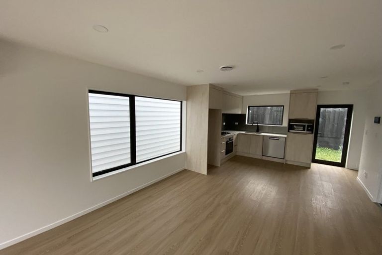 Photo of property in 5/20 Metcalfe Road, Ranui, Auckland, 0612