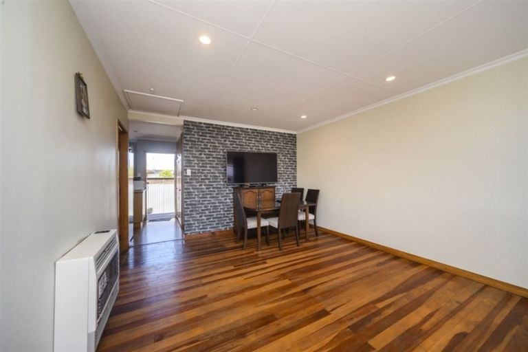 Photo of property in 138b Heretaunga Street, Palmerston North, 4414