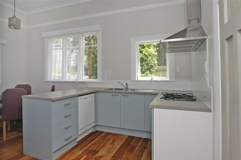 Photo of property in 23 Mccoll Street, Vogeltown, Wellington, 6021