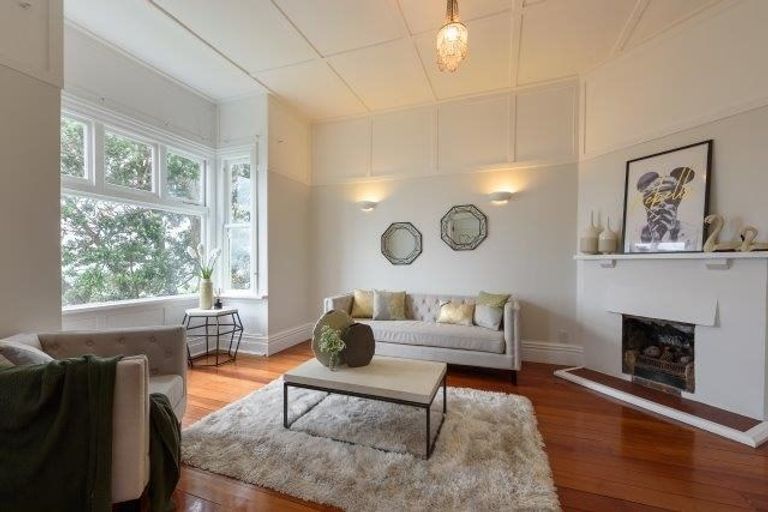 Photo of property in 57 Central Terrace, Kelburn, Wellington, 6012