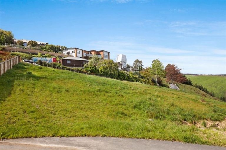 Photo of property in 2 Halcyon Way, Cashmere, Christchurch, 8022