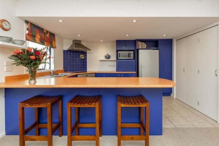 Photo of property in 6 Busby Place, Havelock North, 4130