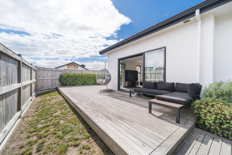 Photo of property in 61 Freedom Drive, Kelvin Grove, Palmerston North, 4414