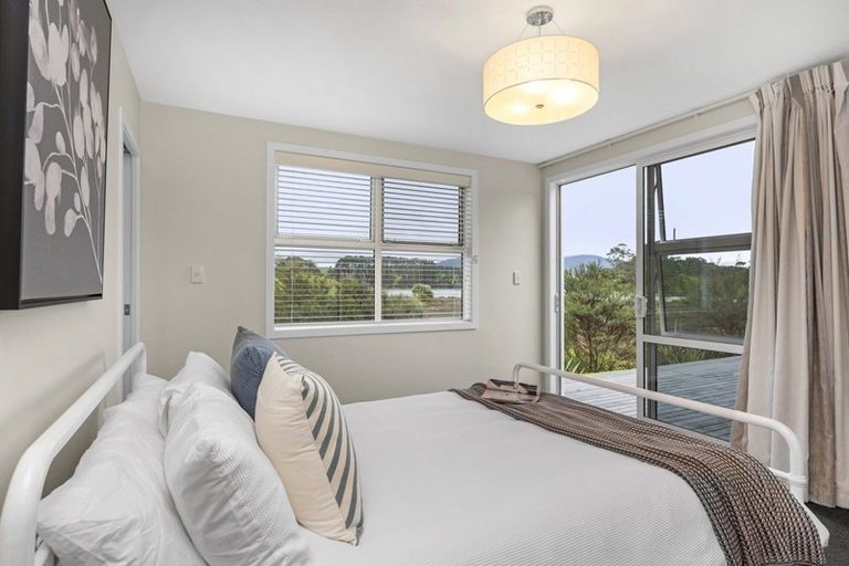 Photo of property in 19 Robertson Street, Raglan, 3225