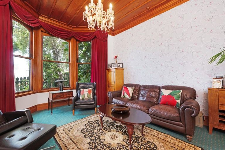 Photo of property in 18 Hall Street, Newtown, Wellington, 6021