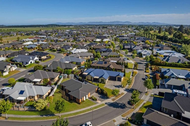 Photo of property in 16 Sterling Crescent, Kaiapoi, 7630