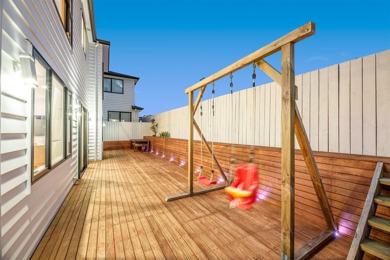 Photo of property in 19 Bight Road, Long Bay, Auckland, 0630