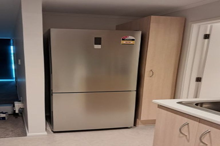 Photo of property in 2e/30 Westward Ho, Glen Eden, Auckland, 0602