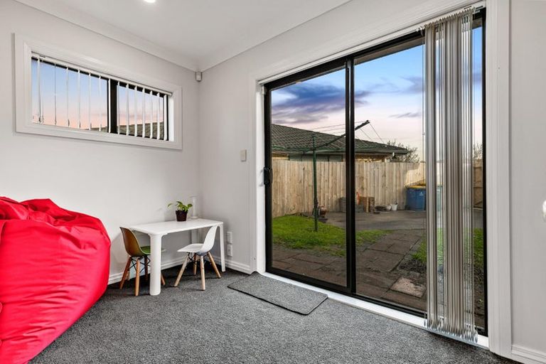 Photo of property in 51 Semillon Avenue, Henderson, Auckland, 0612