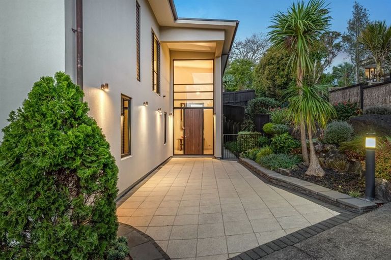 Photo of property in 1 Kahikatea Close, Campbells Bay, Auckland, 0630