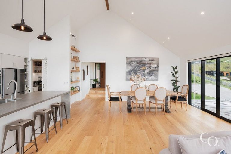 Photo of property in 42 Te Auhi Way, Welcome Bay, Tauranga, 3112