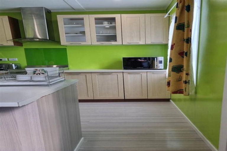 Photo of property in 8 Rangiora Street, Mangakino, 3421