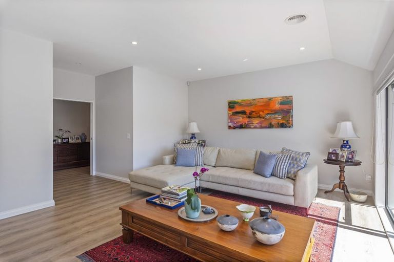 Photo of property in 176 Milne Drive, Paraparaumu, 5032