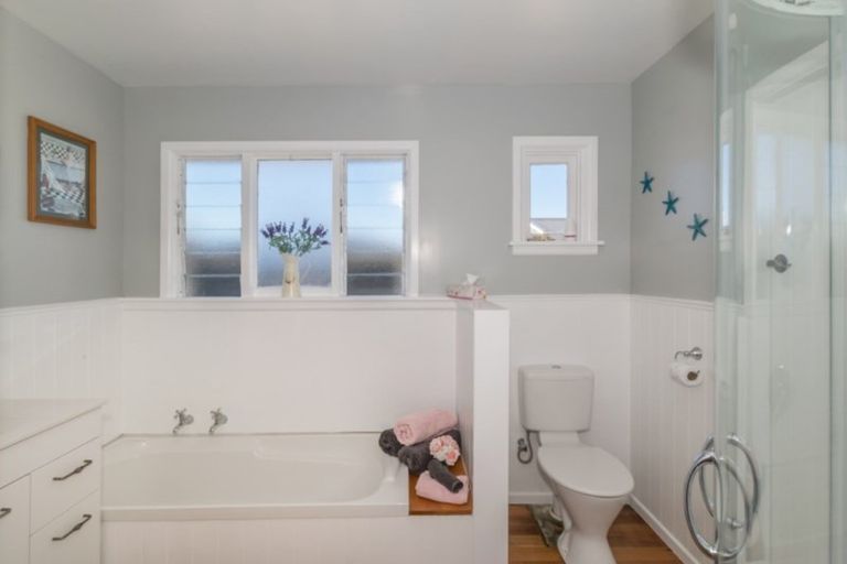 Photo of property in 38 Main North Road, Woodend, 7610