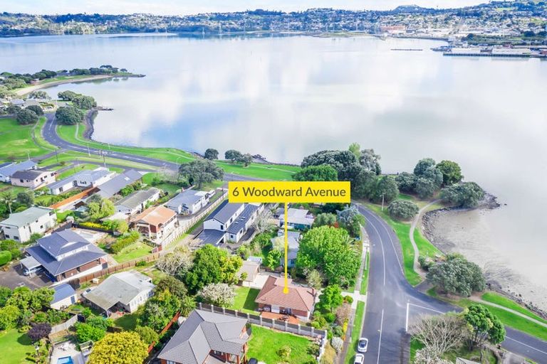 Photo of property in 6 Woodward Avenue, Mangere Bridge, Auckland, 2022