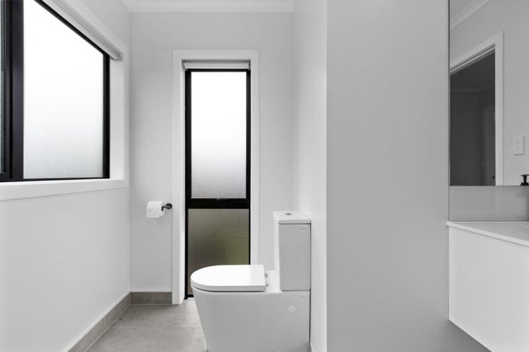 Photo of property in 1/54 Wellington Street, Howick, Auckland, 2014