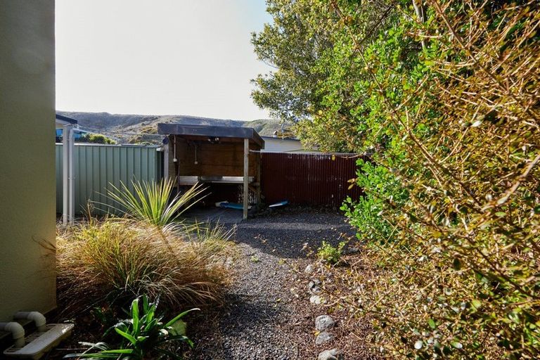 Photo of property in 17 Kotare Place, South Bay, Kaikoura, 7300