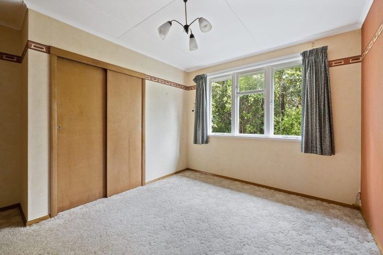 Photo of property in 239 Plateau Road, Te Marua, Upper Hutt, 5018