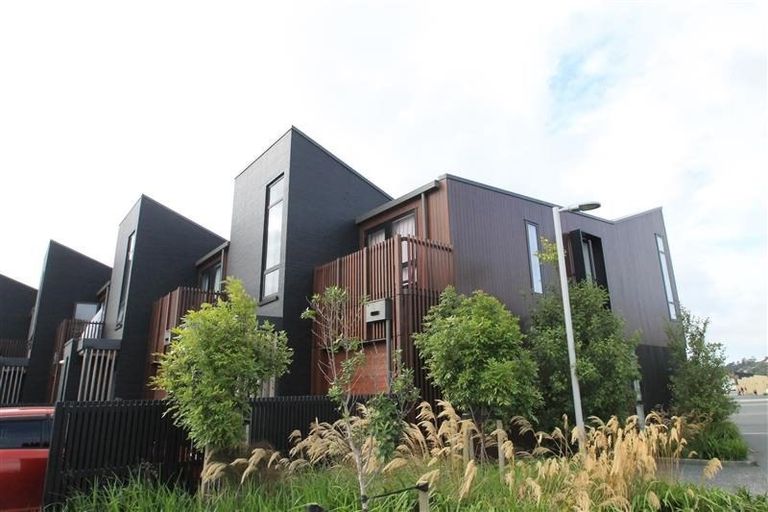 Photo of property in 28 Hastings Street, Hobsonville, Auckland, 0616