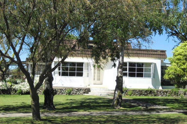 Photo of property in 11 Holdaway Street, Riversdale, Blenheim, 7201