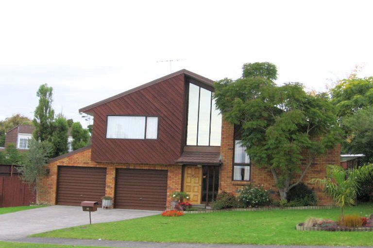 Photo of property in 38 Sunnyview Avenue, Shelly Park, Auckland, 2014