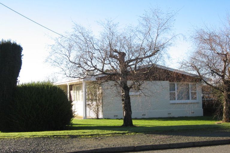 Photo of property in 99 Park Street, Winton, 9720