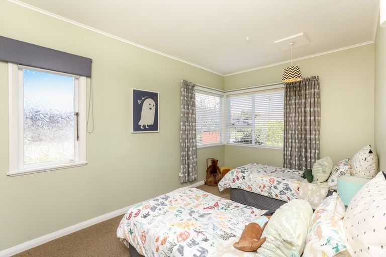 Photo of property in 79 Brooklands Road, Brooklands, New Plymouth, 4310