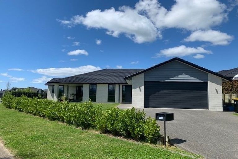 Photo of property in 15 Blacklock Road, Pyes Pa, Tauranga, 3112