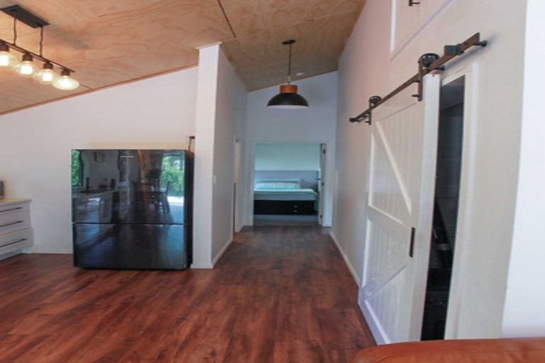 Photo of property in 19 Allens Lane, Clive, 4102