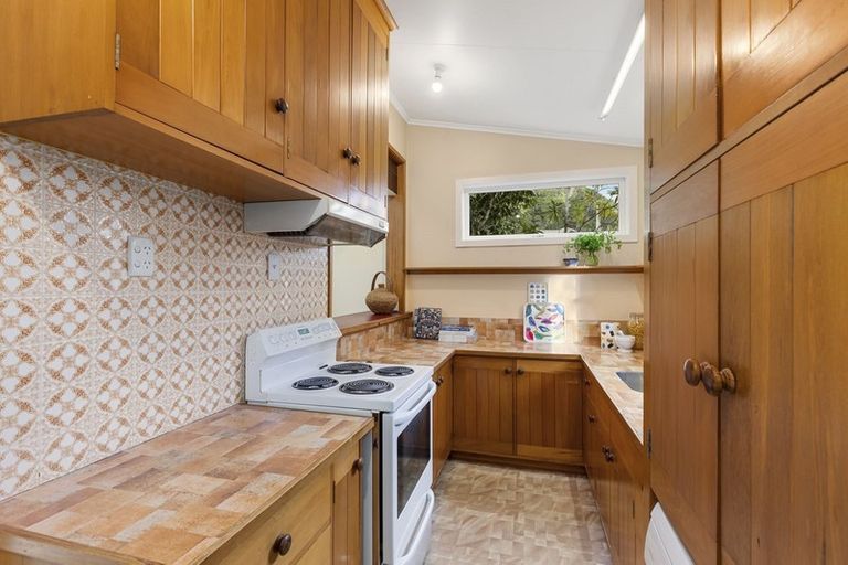 Photo of property in 2 Ngaio Street, Eastbourne, Lower Hutt, 5013