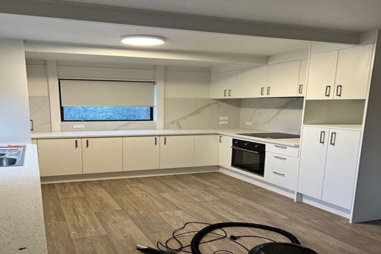 Photo of property in 15 Oreil Avenue, West Harbour, Auckland, 0618