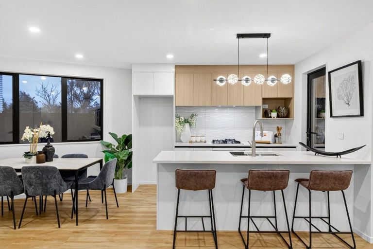 Photo of property in 121d Vodanovich Road, Te Atatu South, Auckland, 0610