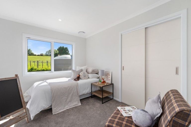 Photo of property in 30 Henderson Street, Kimbolton, 4774