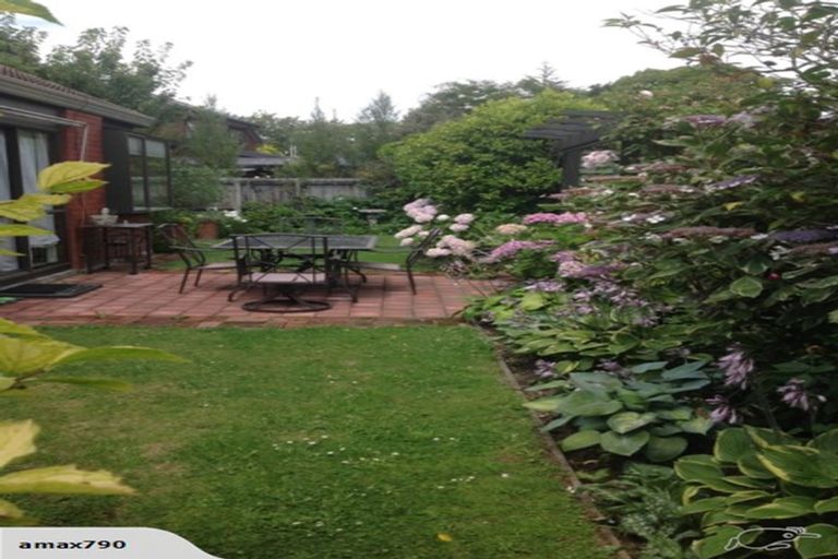 Photo of property in 2/79 Saint James Avenue, Papanui, Christchurch, 8053