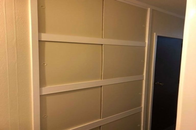 Photo of property in 1/18 Mcleod Road, Henderson, Auckland, 0612